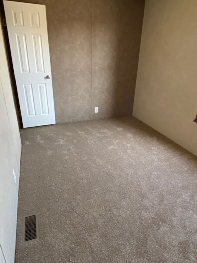 Foto del edificio - Nicely appointed 3bd/2ba Singlewide