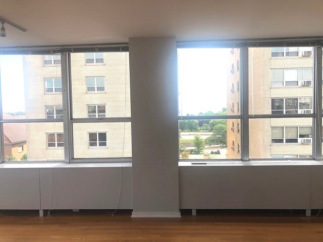 Building Photo - 655 W Irving Park Rd