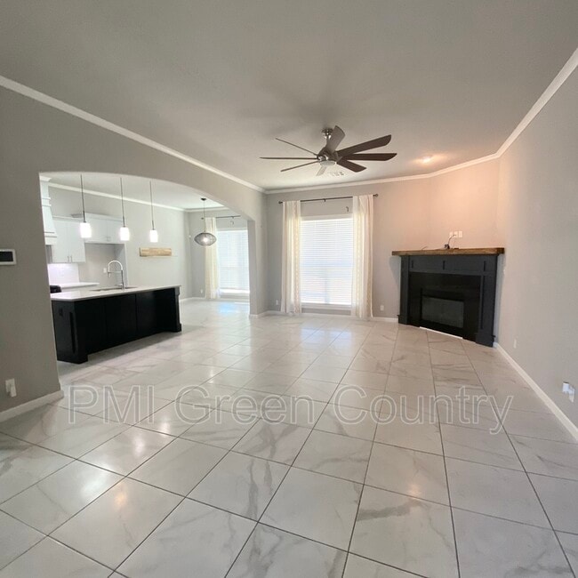 14744 S Lakewood Pl, Bixby, OK 74008 House Rental in Bixby, OK