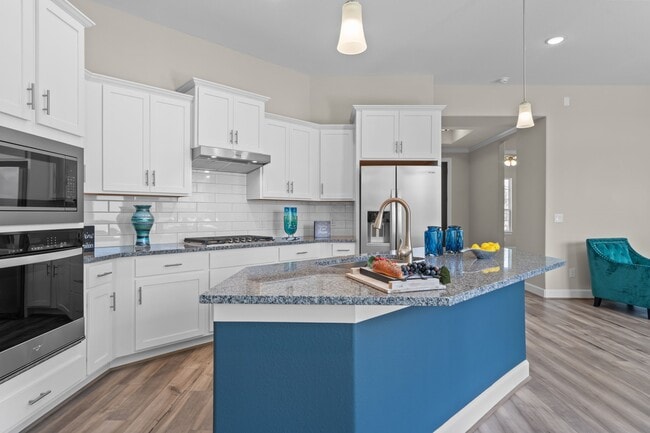 Building Photo - 1218 Hidden Oaks Dr