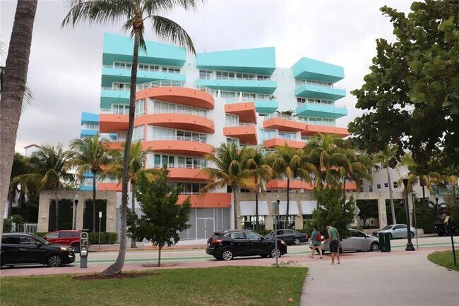 Foto del edificio - Ocean Place Condo Fully Furnished Ocean Views