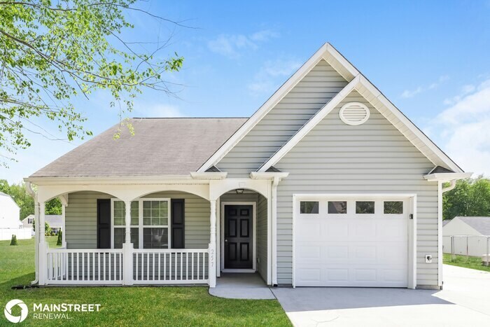 Primary Photo - 257 KONNOAK VILLAGE CIR, WINSTON SALEM, NC...