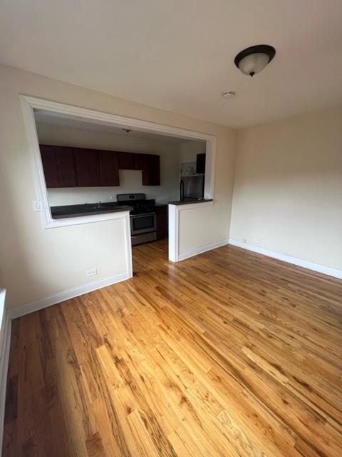 Building Photo - 1 bedroom in Chicago IL 60657