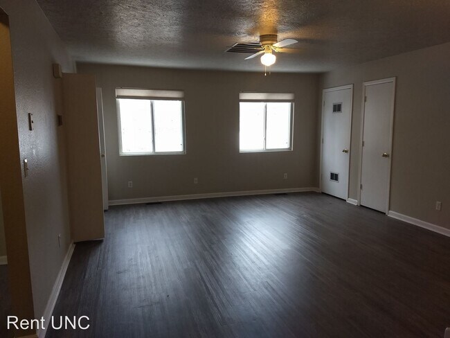 Building Photo - 2035-2035 9th Ave