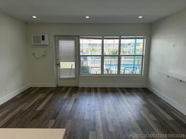 Foto del edificio - 2841 NE 32nd St