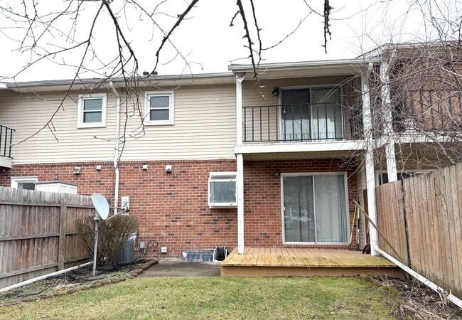 Building Photo - Newly Renovated! - 2 Bedroom, 1.5 Bathroom Condo In Van Buren Twp, Mi