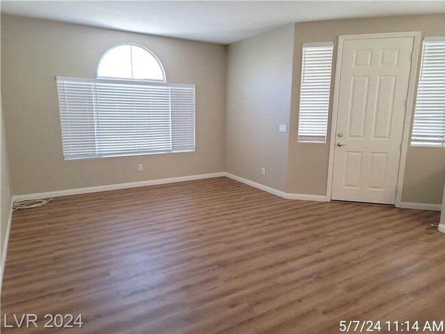 Building Photo - WESTSIDE SINGLE STORY IN MANACO COMMUNITY!
