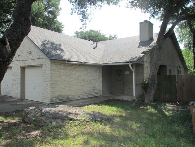 Building Photo - A205-Howellwood