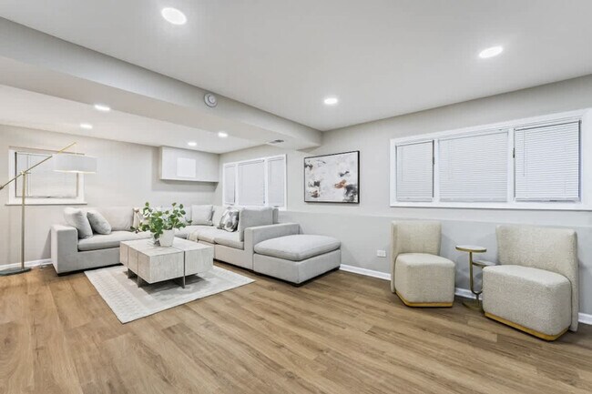 Foto del edificio - 1410 N Lama Ln