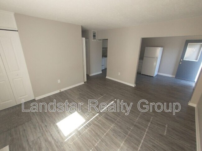 Building Photo - 395 Beechland Rd