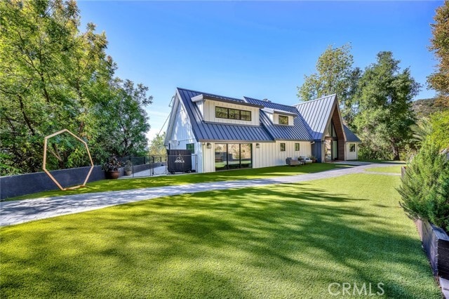 Building Photo - 24301 Sylvan Glen Rd