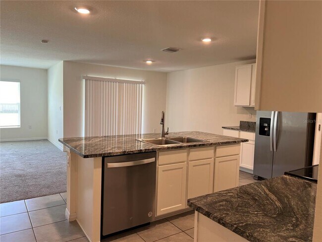 Foto del edificio - 5070 SW 88th St