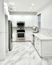 Building Photo - 721 NW 170th Terrace