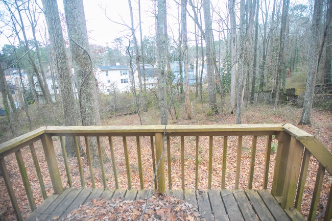 Photo - 4903 Martins Crossing Rd House