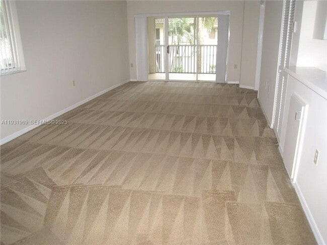 Foto del edificio - 19211 Glenmoor Dr