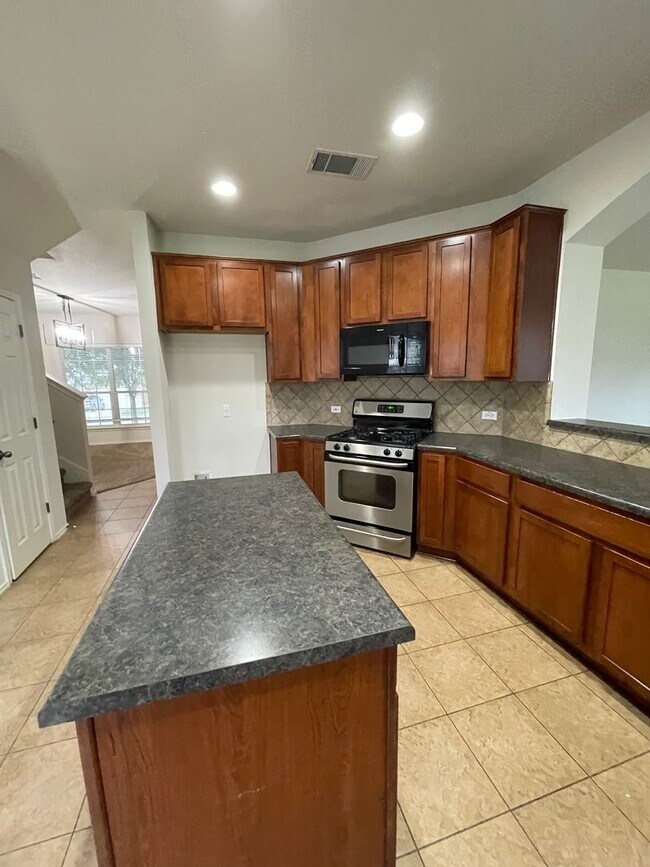 Building Photo - Call this 4 bedroom home yours - Available early April