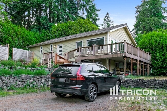 Building Photo - 5555 Madrona Ave NE