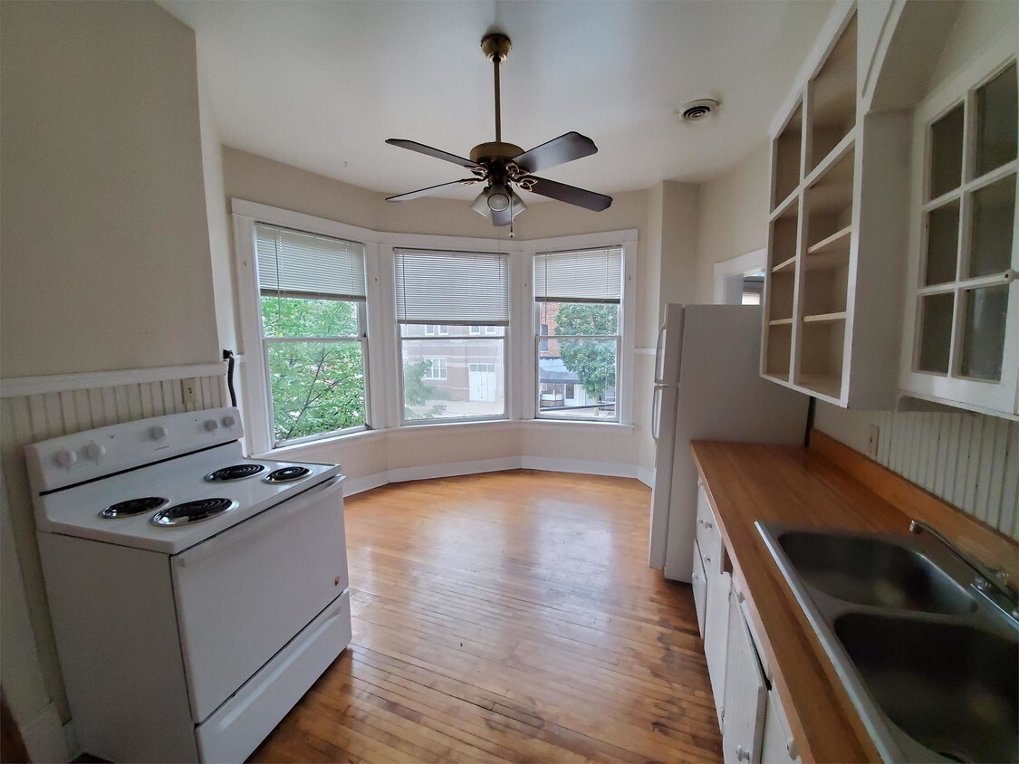 Foto principal - 163-165 W Huron St