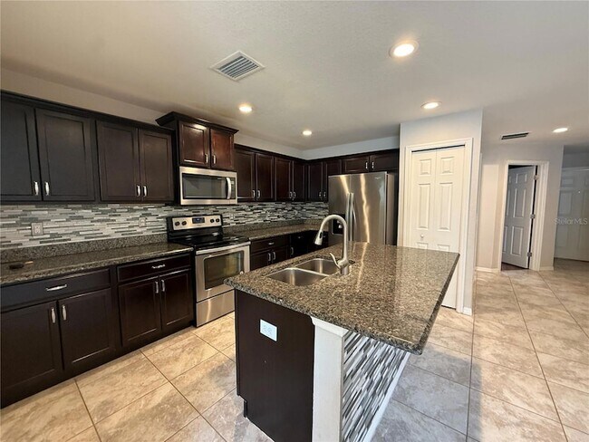 Foto del edificio - 5011 Chipotle Ln