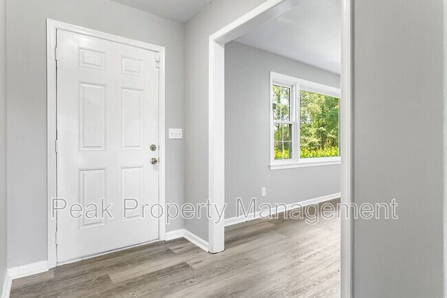 Building Photo - 1464 Boisseau Dr
