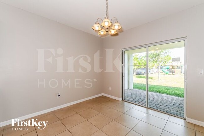 Foto del edificio - 933 SE 26th Terrace