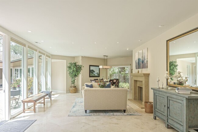 Foto del edificio - 4 br, 4 bath House - 3885 Pebble Beach Oasis