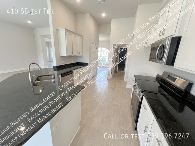 Foto del edificio - 410 SE 1st Terrace