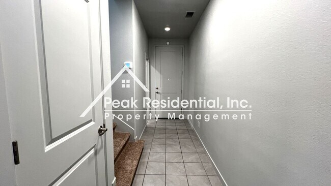 Foto del edificio - Very Nice 3bd/2.5ba North Natomas Home wit...