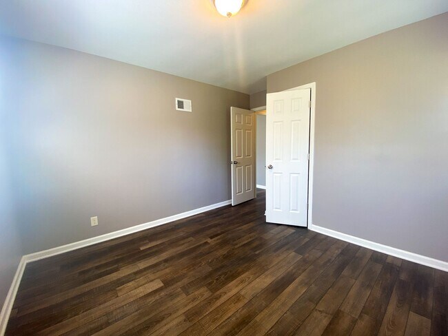 Foto del edificio - 2 Bedroom Single Family