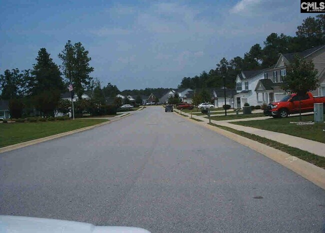 Foto del edificio - 128 Timbermill Dr
