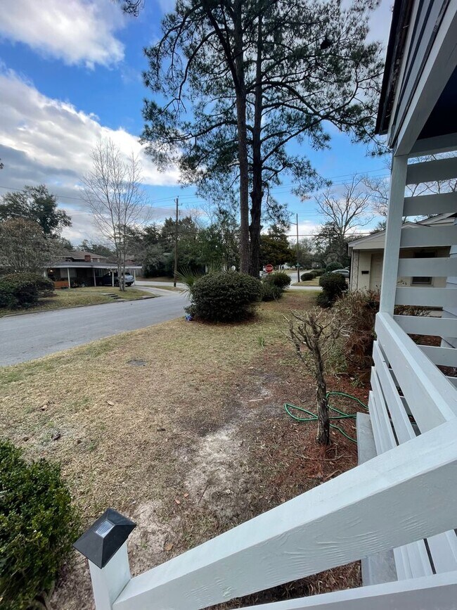 Foto del edificio - 2 Bed / 2 Bath with office space Home for Rent – Renovated Kitchen & Fenced Backyard