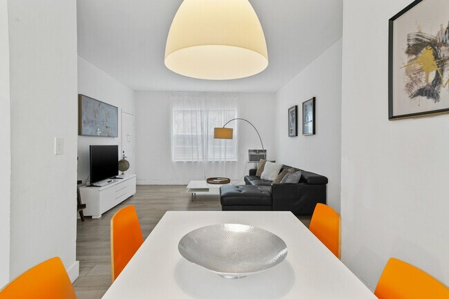 Foto del edificio - 142 Bay Rd