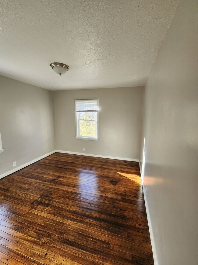 Foto del edificio - 430 S Armstrong St