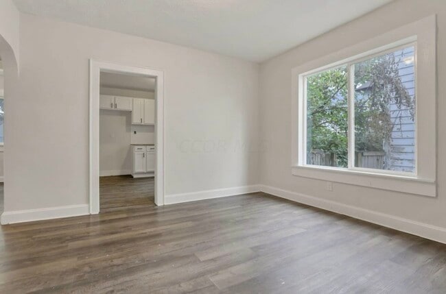 Dining Room - 1364 S Champion Ave