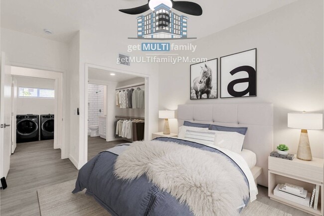 Photo - 1006 E Pasadena Ave Apartment