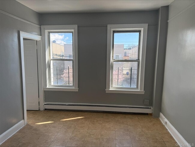 Building Photo - 731 Calhoun Ave