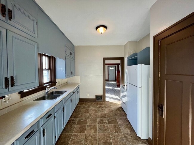 Foto del edificio - 619 Werle Ave