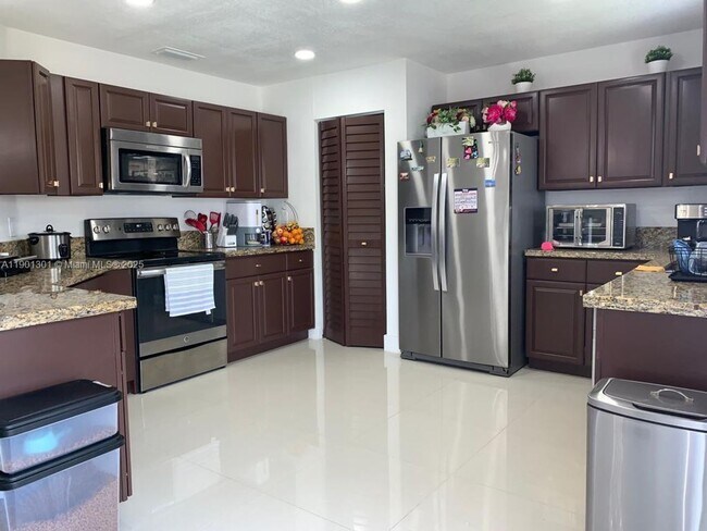 Foto del edificio - 14804 SW 155th Pl