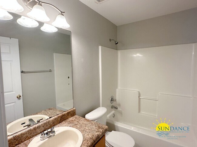 Foto del edificio - Stunning 3 Bedroom home in Pensacola!