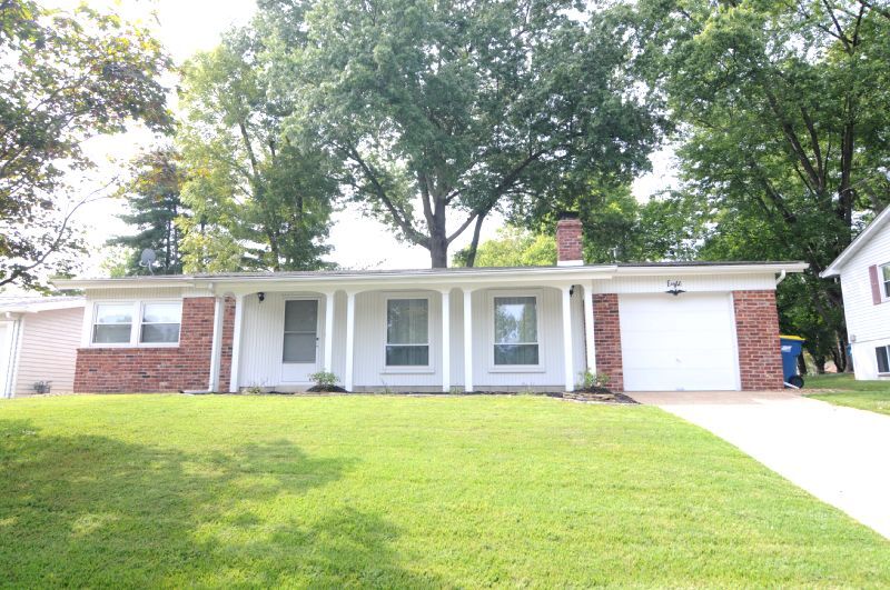 8 Biscayne Dr, Edwardsville, IL 62025 House Rental in Edwardsville