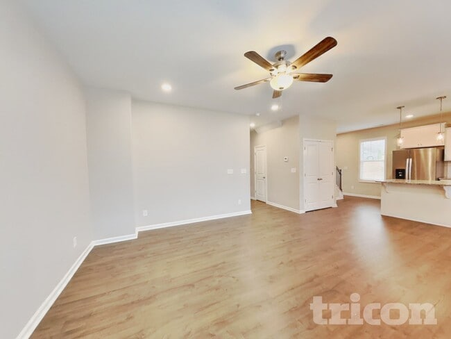 Building Photo - 803 Springtooth Dr