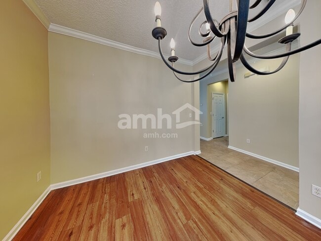 Building Photo - 6285 Pendragon Pl
