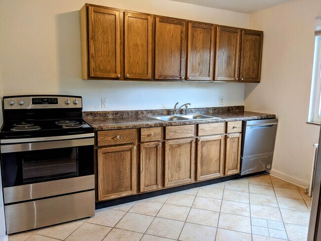 Foto del edificio - 5947 Belmont Ave