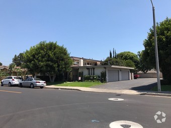 Primary Photo - 338 W Palmyra Ave
