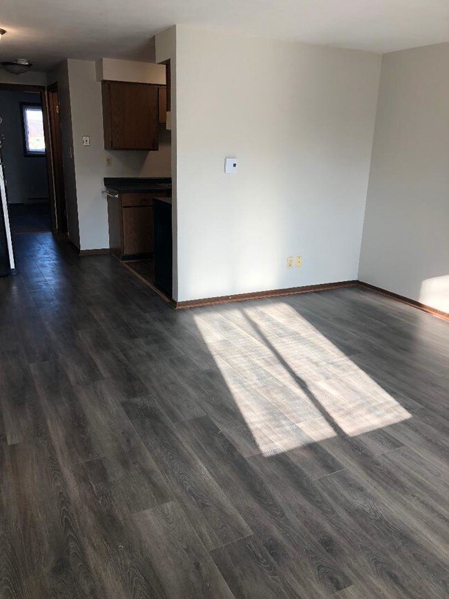 Foto del edificio - 129 High Oak Dr