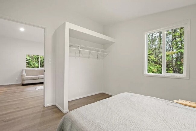 Building Photo - 466 8th