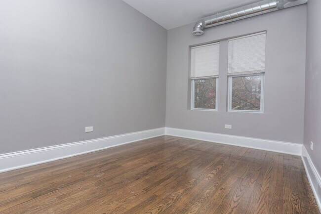 Foto del edificio - 7519 S Yale Ave