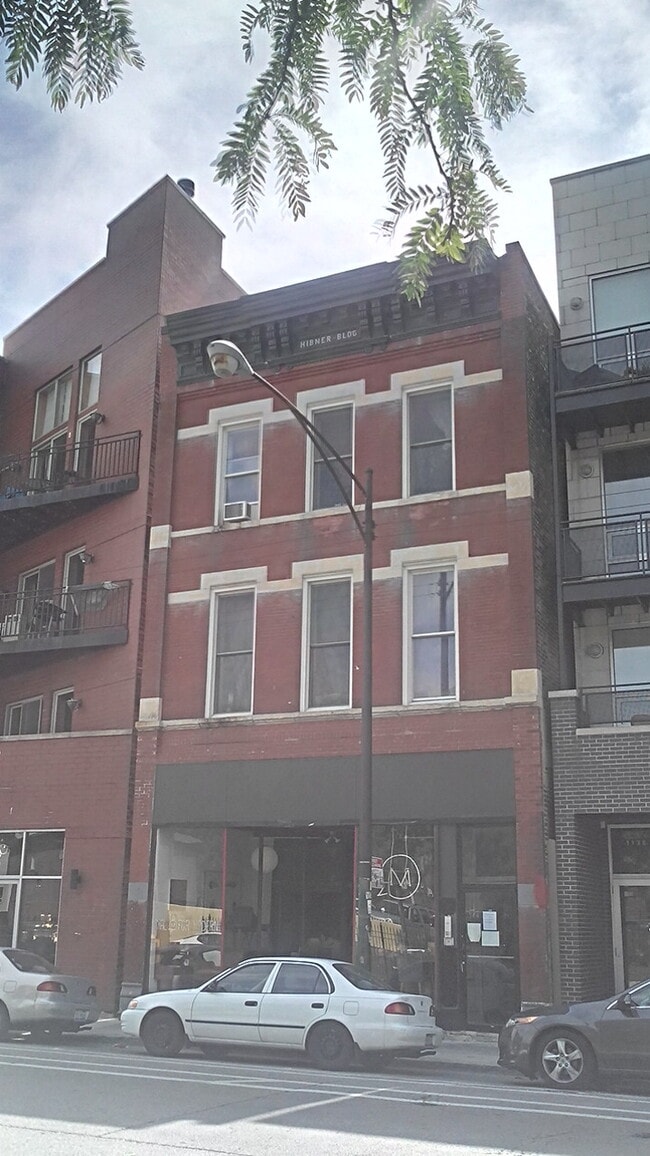 Building Photo - 1136 N Milwaukee Ave