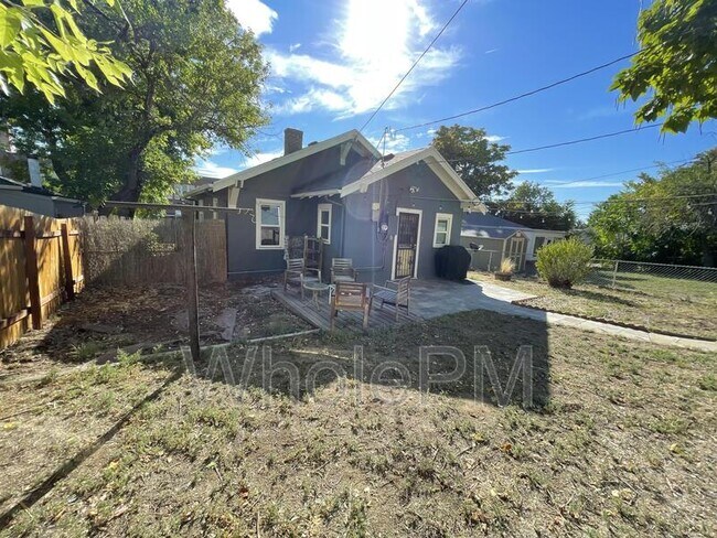 Building Photo - 4909 Beach Ct