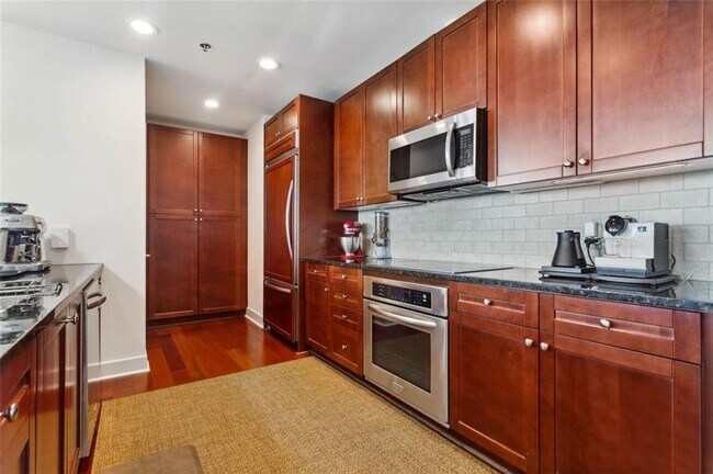 Building Photo - 2795 Peachtree St NE